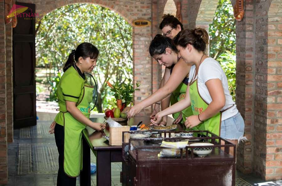 Cooking Class At Thuy Bieu Village Hue - Vietnam Vacation Travel