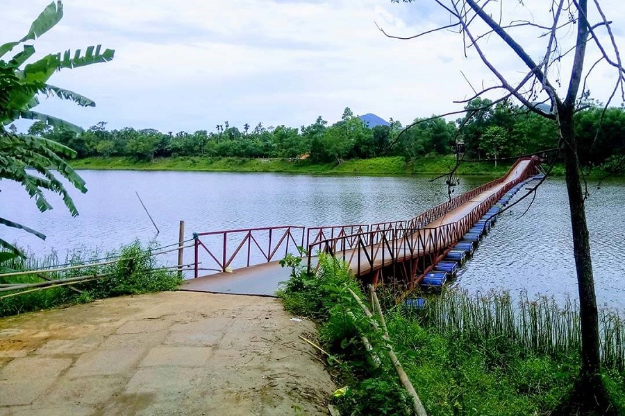 Ta Trach Pontoon Bridge Hue - Vietnam Vacation Travel