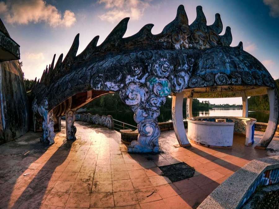 Thuy Tien Lake Abandoned Water Park Hue - Vietnam Vacation Travel
