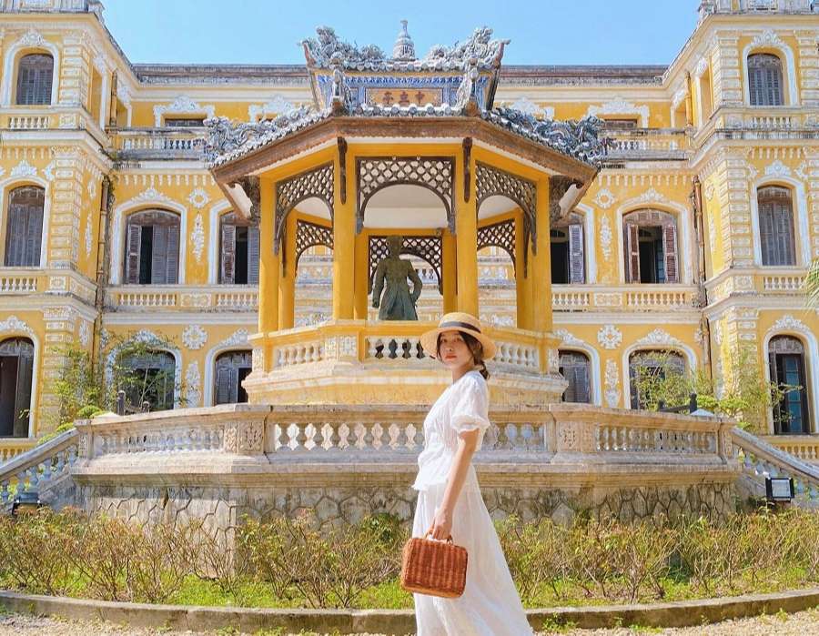 An Dinh Palace Hue-Vietnam Vacation Travel