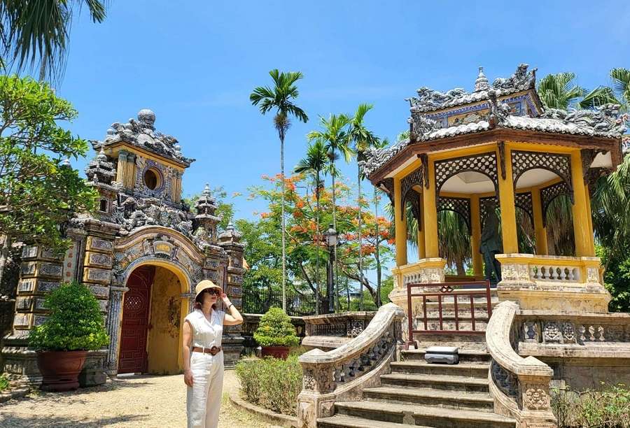 An Dinh Palace-Vietnamvacation