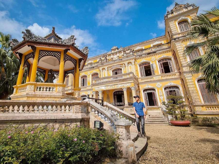 Hue Royal Palace-Vietnam Vacation Travel