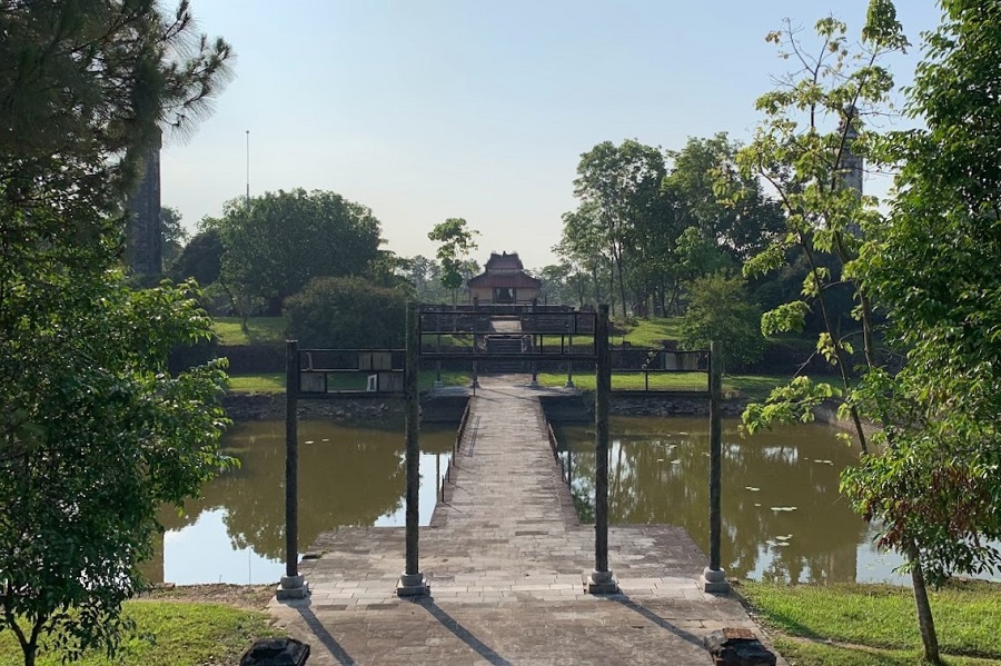 Mausoleum of Thieu Tri Emperor - Vietnam Vacation Travel