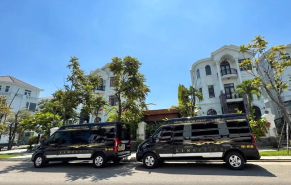 Luxury Car Hanoi to Ha Giang by Limousine- Vietnam Vacation Travel
