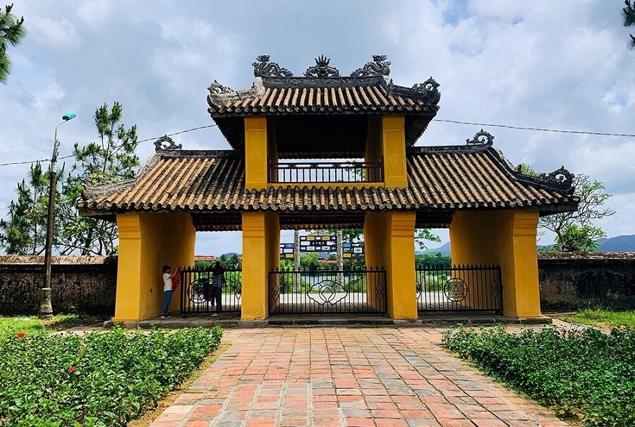 temple of literature hue - vietnam vacation travel