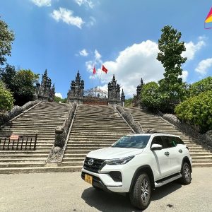 Chan May Port to Hue private car- Vietnam Vacation Travel