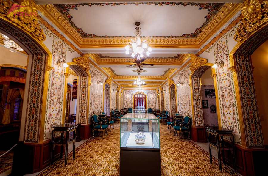 Kien Trung Palace- Vietnam Vacation Travel