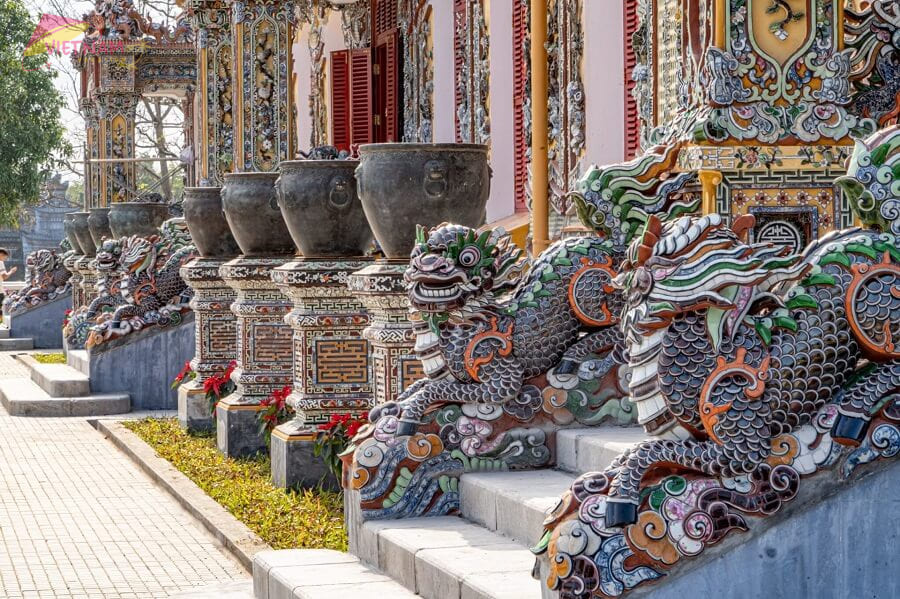 Kien Trung Palace - Vietnam Vacation Travel