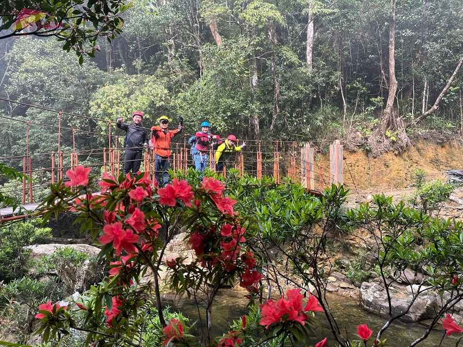 Five Lakes Trail - Bach Ma National Park - Vietnam Vacation Travel