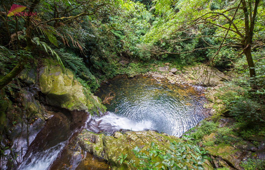 Five Lakes Trail - Bach Ma National Park - Vietnam Vacation Travel