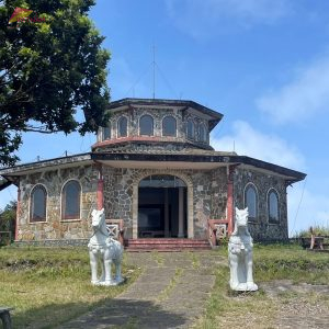 Hai Vong Dai Peak - Vietnam Vacation Travel