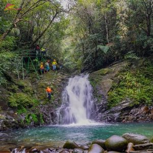 Ngu Ho Lakes - Vietnam Vacation Travel