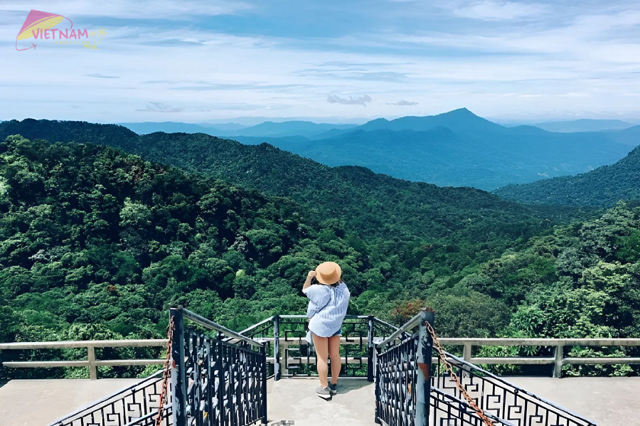 Hai Vong Dai Peak Bach Ma National Park - Vietnam Vacation Travel