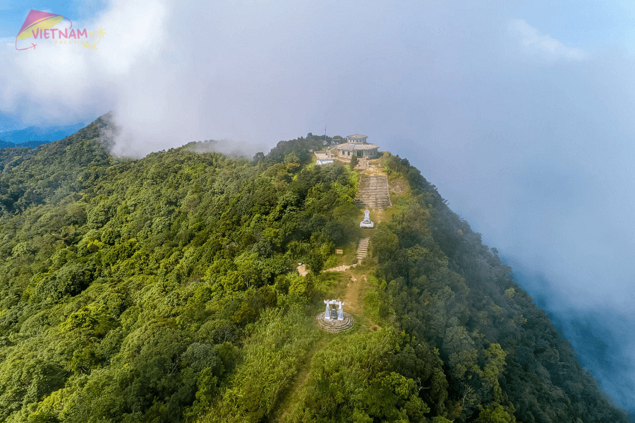 Hai Vong Dai Peak Bach Ma National Park - Vietnam Vacation Travel