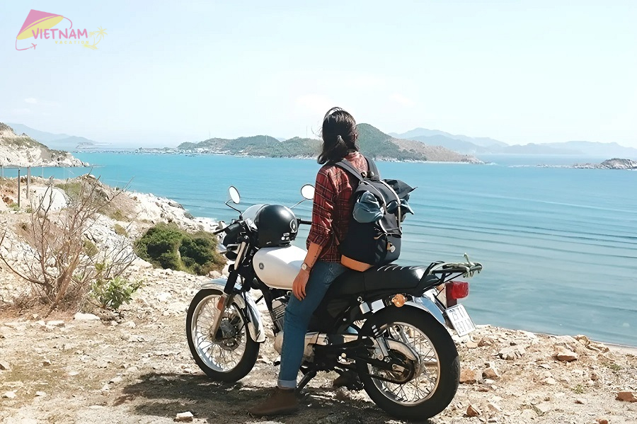 Hanoi to Cat Ba Island by motorcycle - Vietnam Vacation Travel