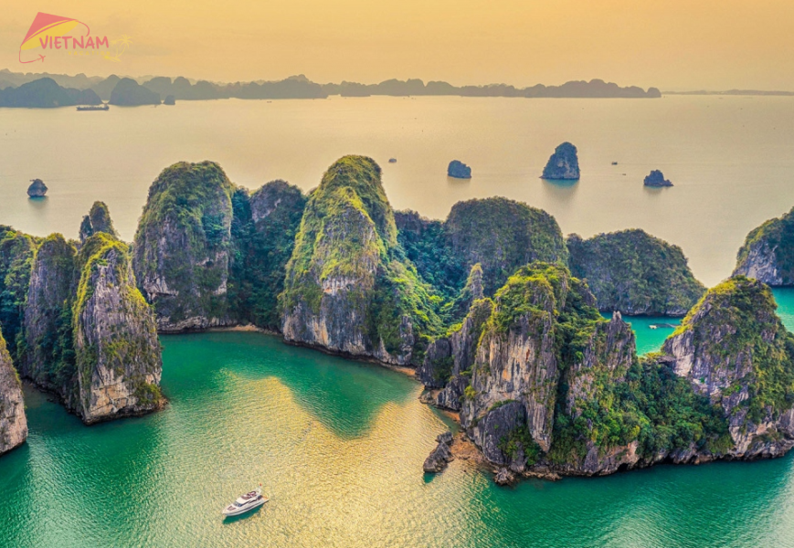 Halong Bay- Vietnam Vacation Travel