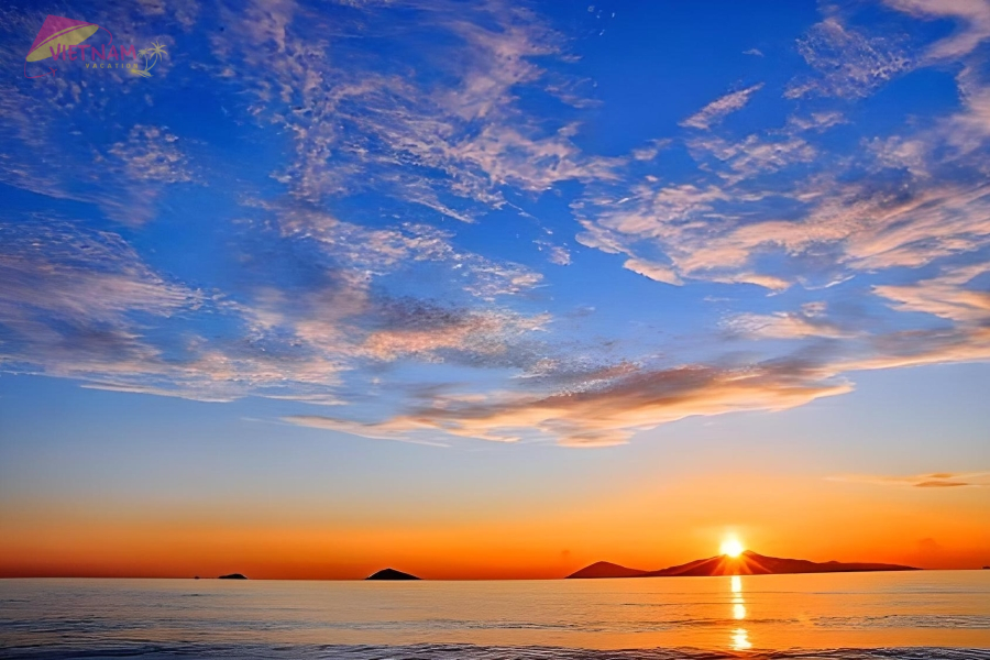 Sunrise On An Bang Beach Hoi An - Vietnam Vacation Travel