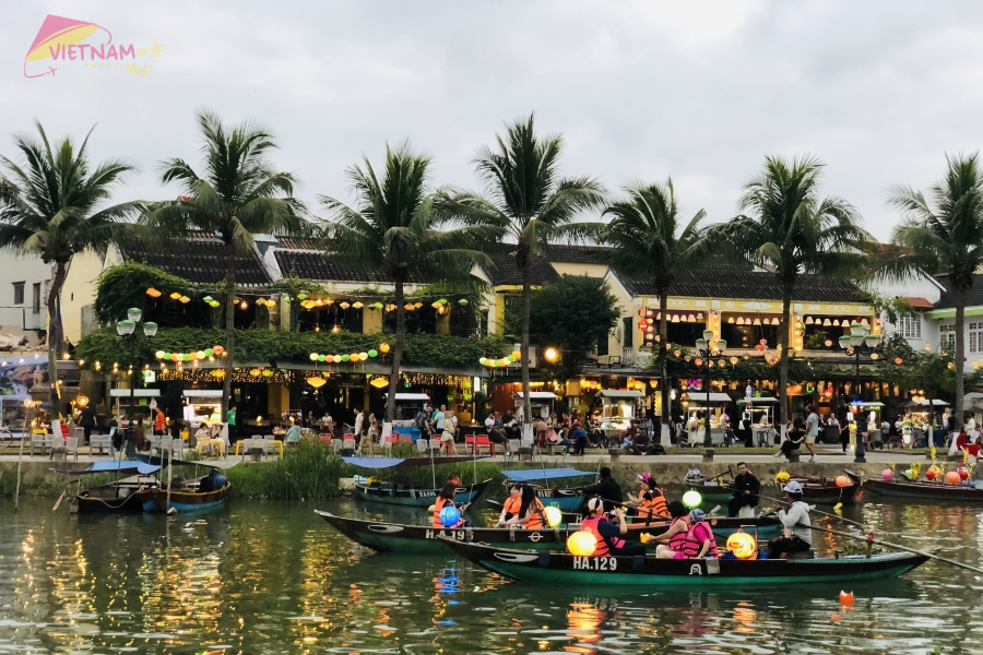Hoi An Ancient Town - Vietnam Vacation Travel