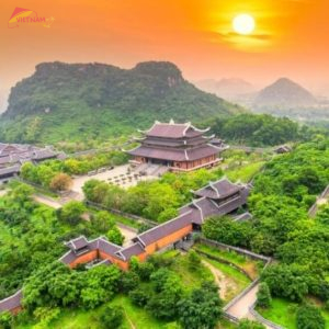 Dong Hoi to Ninh Binh Private Car- Vietnam Vacation Travel