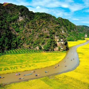 Dong Hoi to Ninh Binh Private Car- Vietnam Vacation Travel