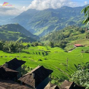 Y Linh Ho Village Sapa